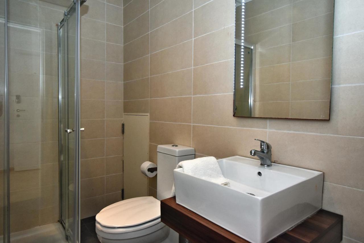 Large St Julians Central 2 Apartment Saint Julian's Екстериор снимка