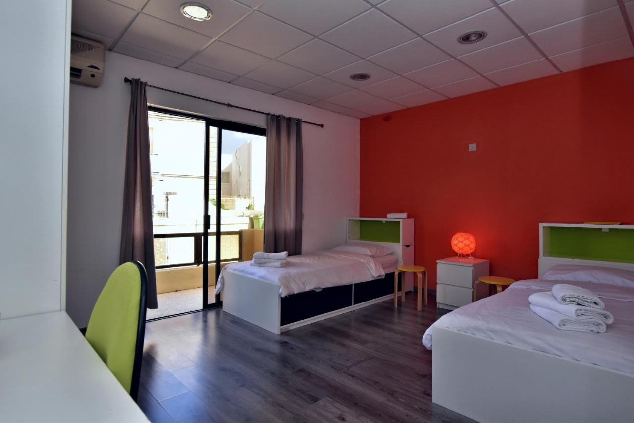 Large St Julians Central 2 Apartment Saint Julian's Екстериор снимка